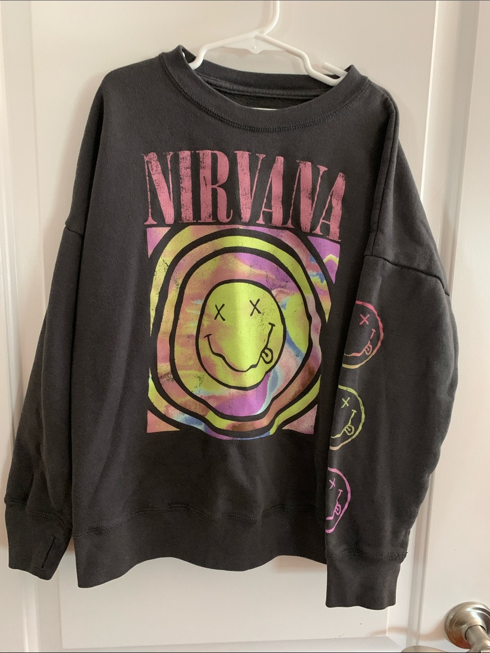 NIRVANA Abercrombie and Fitch Kids Black Sweatshirt with Yellow & Purple  9/10